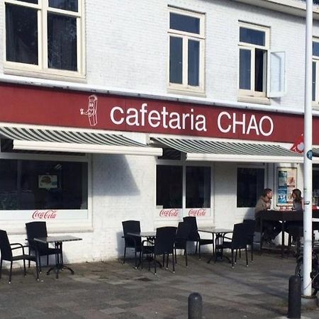 Hotel-Chao Nl 24 Hours Open Утрехт Экстерьер фото