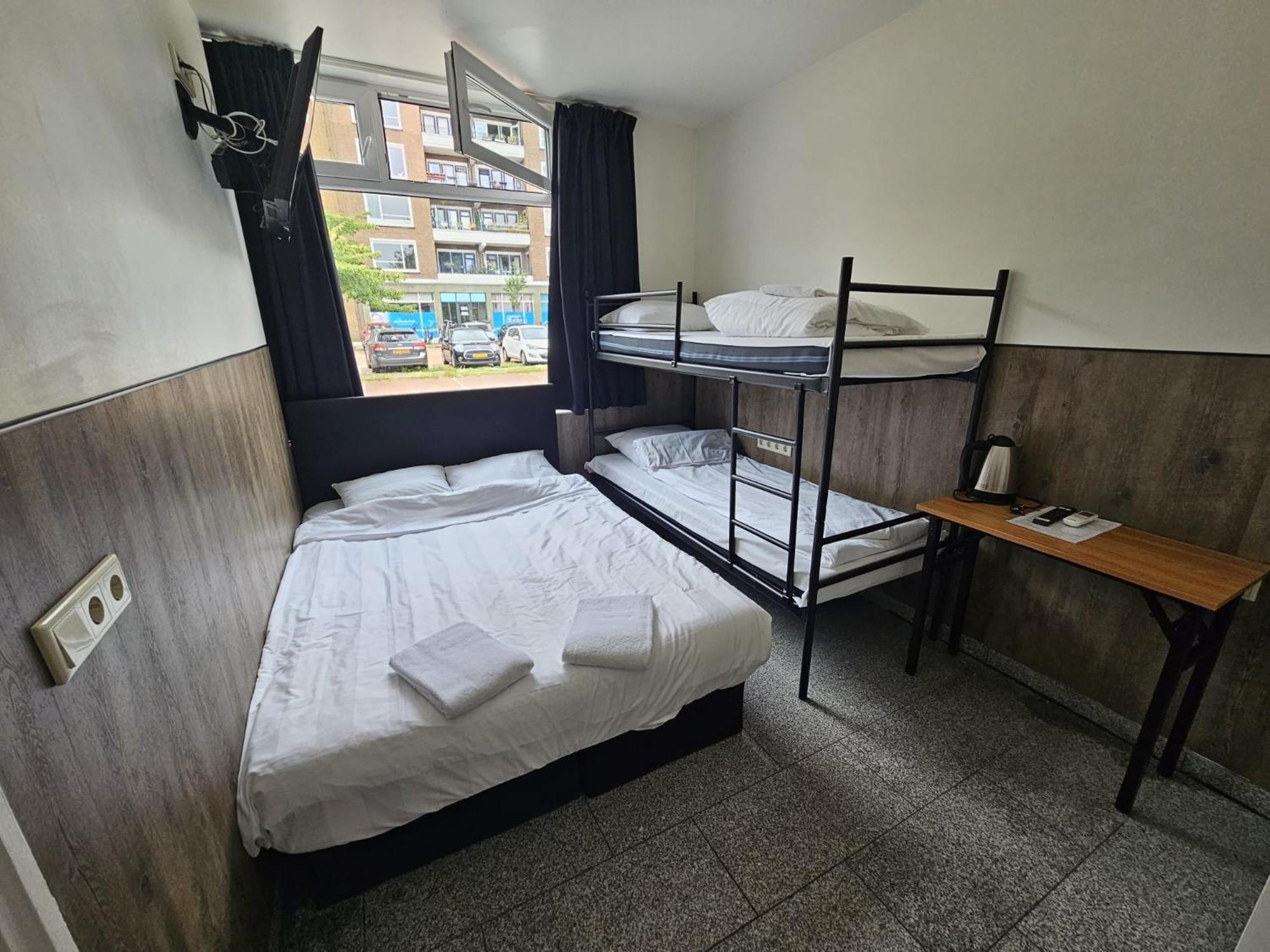 Hotel-Chao Nl 24 Hours Open Утрехт Экстерьер фото